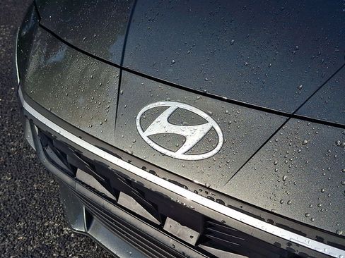 Certified 2024 Hyundai Elantra SEL FWD image 30