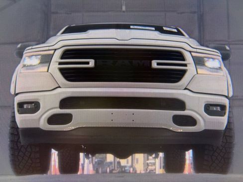Used 2020 RAM 1500 Sport w/ Level 2 Equipment Group AWD/4WD image 17