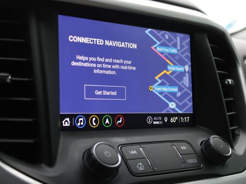 Used 2023 GMC Acadia SLT w/ Preferred Package image 30