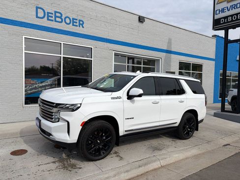 Used 2024 Chevrolet Tahoe High Country AWD/4WD image 1