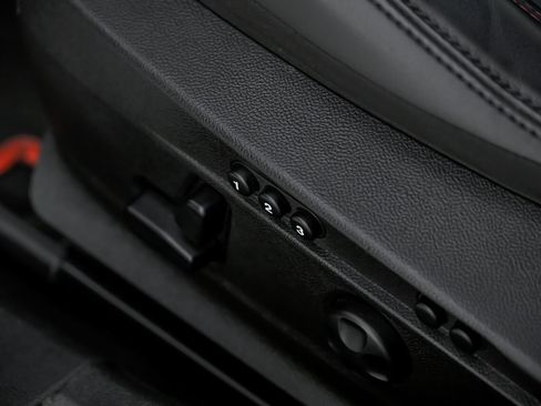 Used 2017 Alfa Romeo Giulia Quadrifoglio image 25