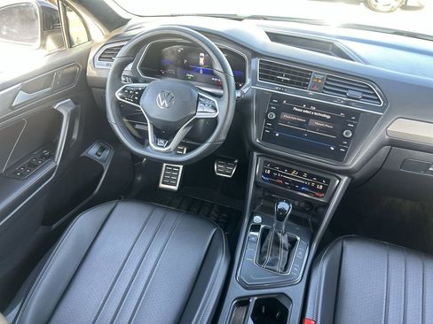 Certified 2024 Volkswagen Tiguan SE R-Line FWD image 11