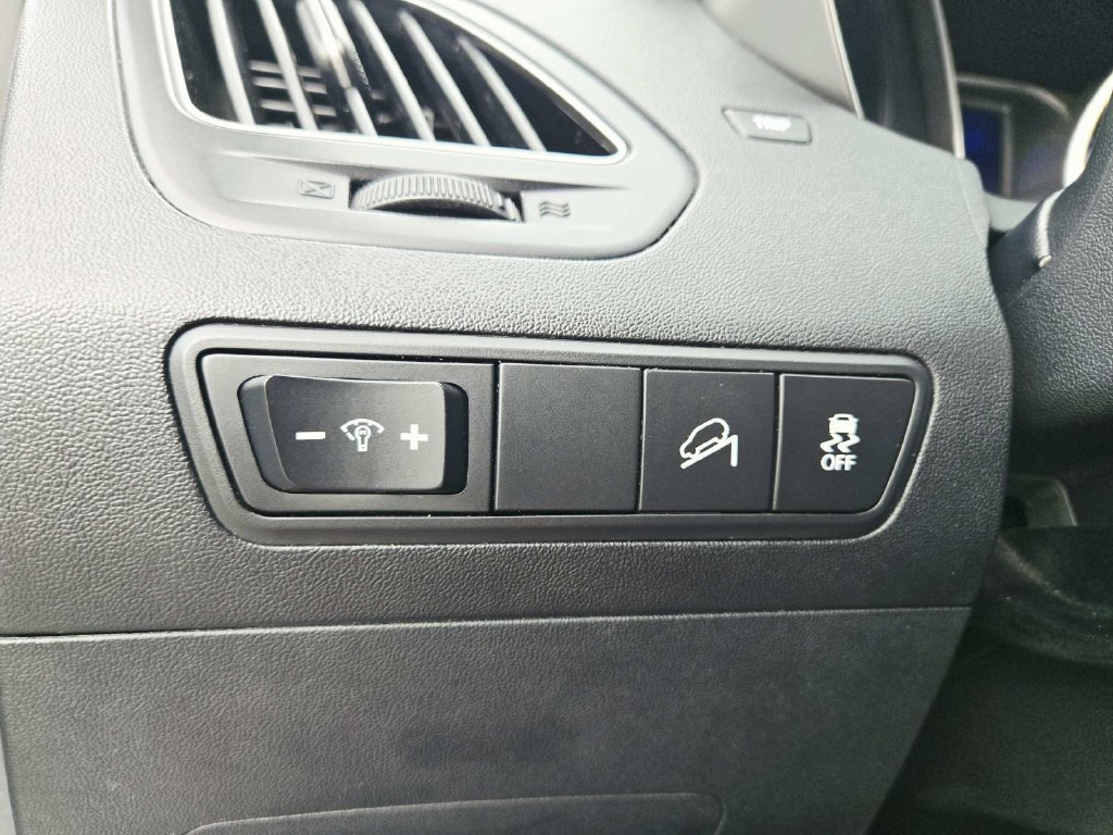 Used 2010 Hyundai Tucson GLS w/ Popular Equipment Pkg 2 FWD image 29