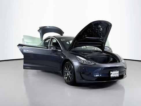 Used 2018 Tesla Model 3 Long Range RWD image 26