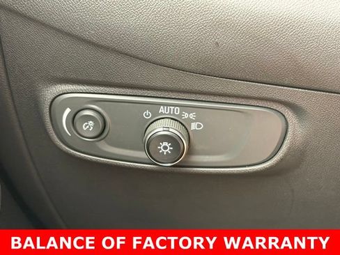 Used 2023 Chevrolet Equinox LT FWD image 19