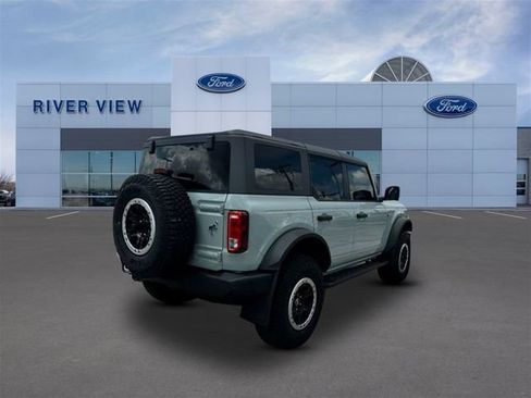 Used 2023 Ford Bronco Big Bend w/ Sasquatch Package AWD/4WD image 6