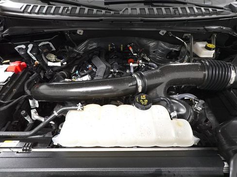 Certified 2025 Ford Expedition Active AWD/4WD image 46