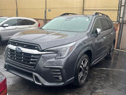 Used 2023 Subaru Ascent Touring image 5