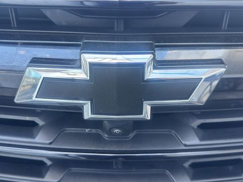 Used 2024 Chevrolet Traverse LS w/ Midnight/Sport Edition AWD/4WD image 44