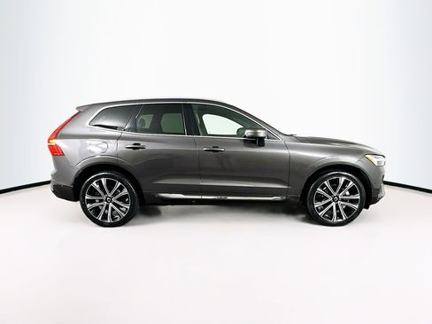 Used 2023 Volvo XC60 B5 Ultimate w/ Climate Package image 10
