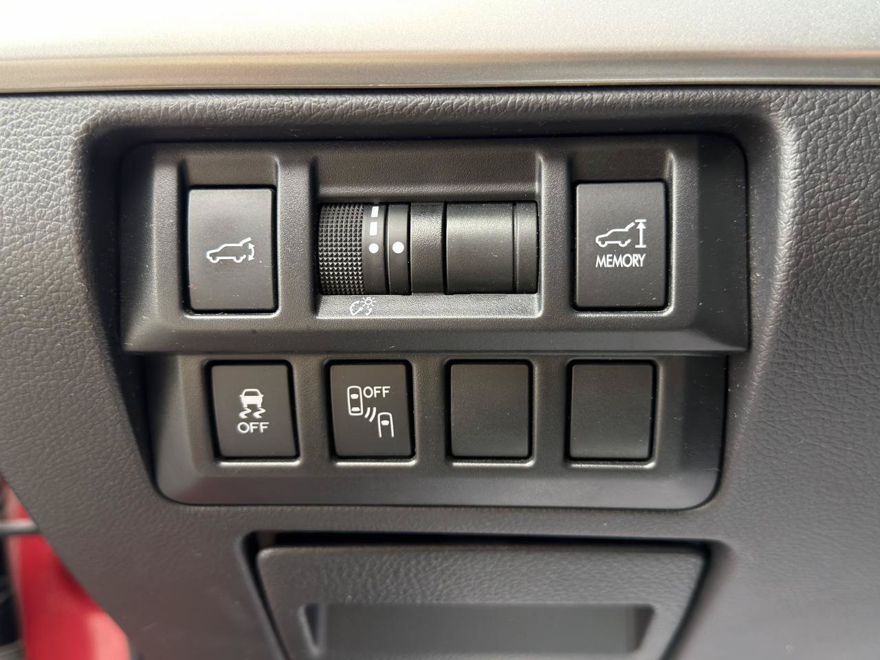 Used 2016 Subaru Outback 2.5i Limited AWD/4WD image 10