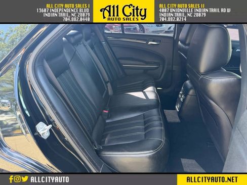 Used 2020 Chrysler 300 S RWD image 17