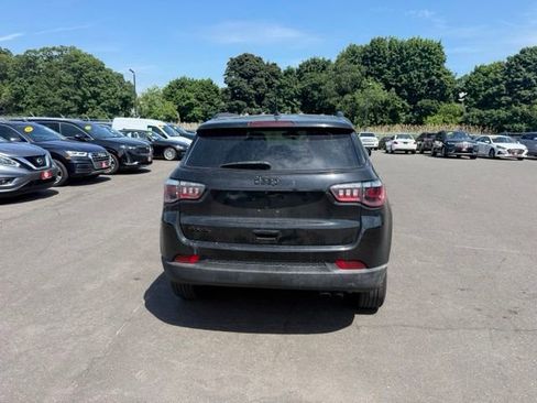 Used 2020 Jeep Compass Latitude AWD/4WD image 8
