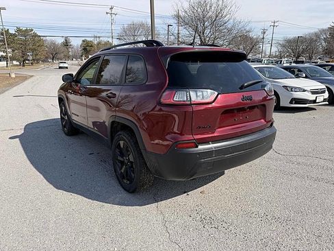 Used 2020 Jeep Cherokee Latitude Plus image 3