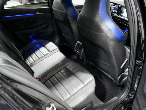 Used 2023 Volkswagen Golf 20th Anniversary Edition image 23