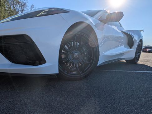 Used 2023 Chevrolet Corvette Stingray Coupe w/ 1LT image 31