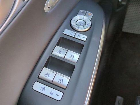 Certified 2025 Genesis GV70 3.5T Sport w/ Sport Advanced Package image 25