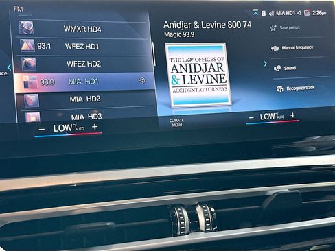 Used 2023 BMW 330i Sedan image 15