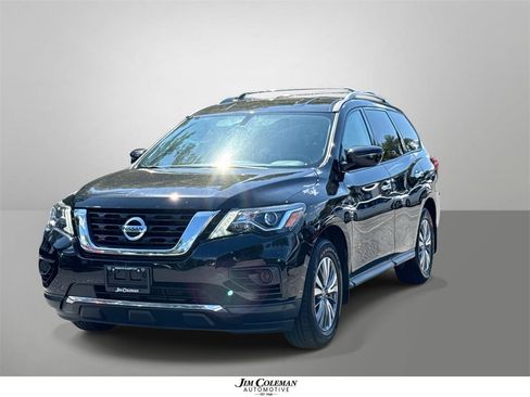 Used 2020 Nissan Pathfinder S image 1