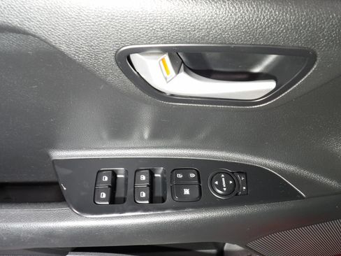 Used 2022 Kia Rio S FWD image 8