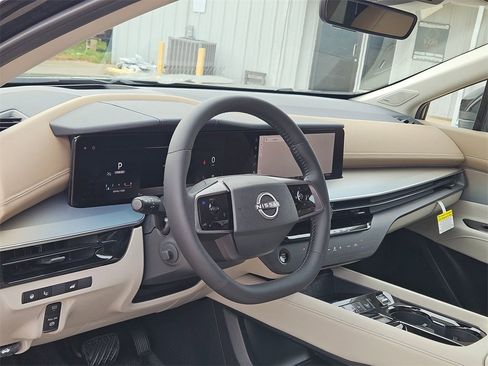 New 2026 Nissan Murano Platinum image 11