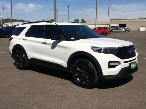 Used 2020 Ford Explorer ST w/ ST High-Performance Pack AWD/4WD image 9