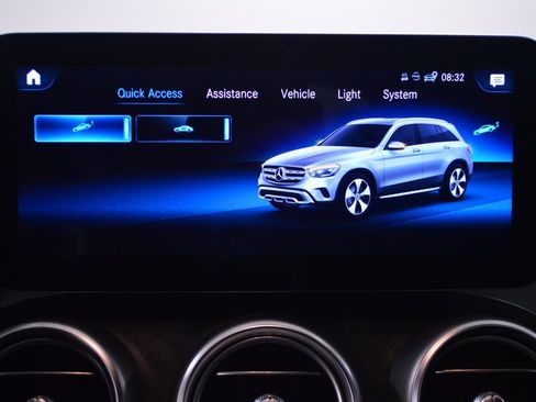 Used 2021 Mercedes-Benz GLC 300 4MATIC image 27