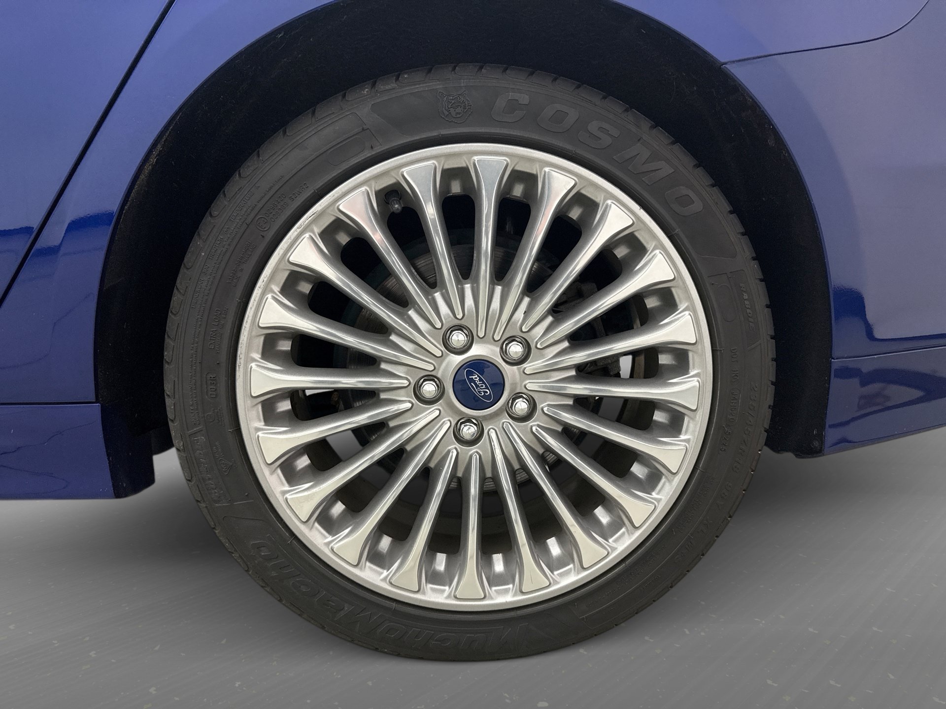Used 2014 Ford Fusion Titanium FWD image 22