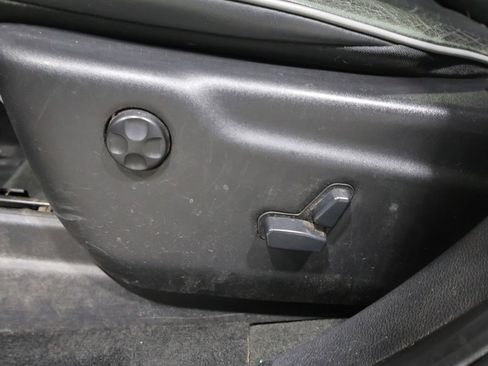 Used 2012 Jeep Grand Cherokee Overland AWD/4WD image 13