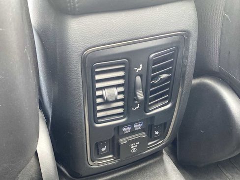 Used 2020 Jeep Grand Cherokee High Altitude image 35