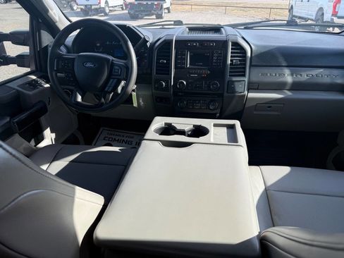 Used 2018 Ford F250 XL w/ STX Appearance Package image 30