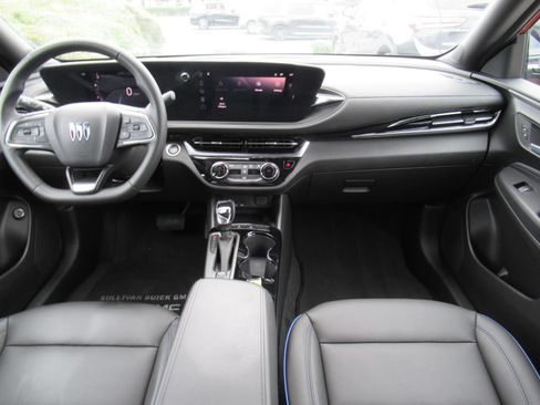 Used 2024 Buick Envista Sport Touring w/ Convenience II Package FWD image 12