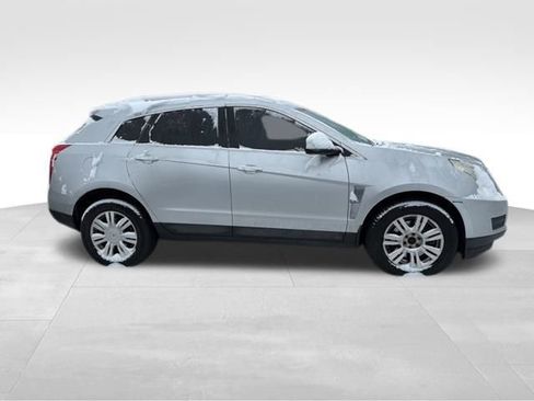 Used 2012 Cadillac SRX Luxury image 3