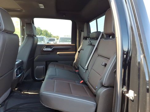 New 2026 GMC Sierra 2500 Denali w/ Denali Reserve Package AWD/4WD image 23