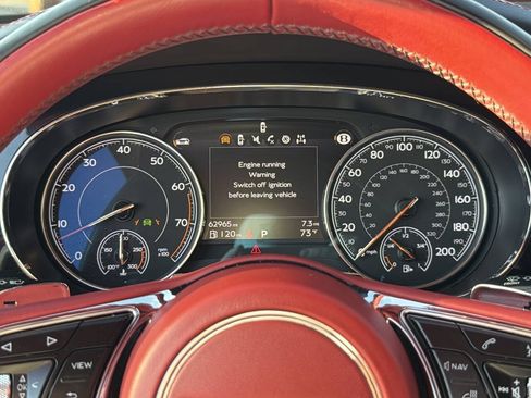 Used 2017 Bentley Bentayga AWD/4WD image 50