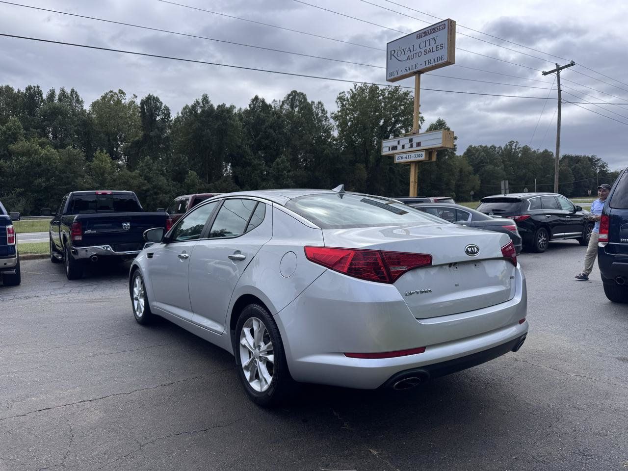 Used 2012 Kia Optima LX FWD image 6