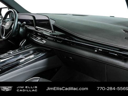 Certified 2024 Cadillac Escalade Sport AWD/4WD image 24