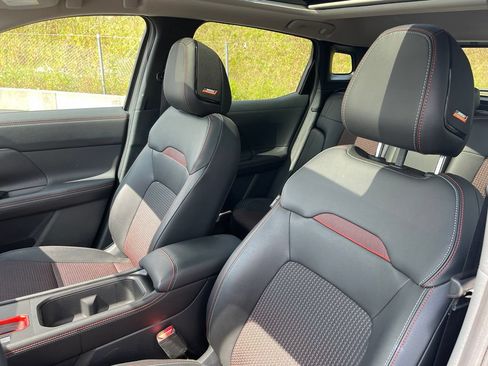 Used 2025 Nissan Kicks SR w/ SR Premium Package AWD/4WD image 15