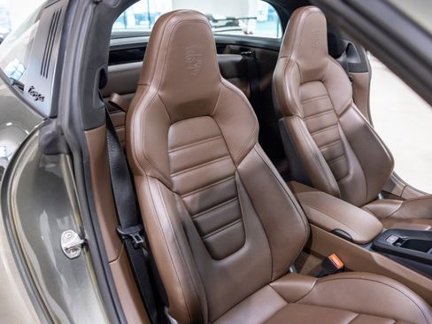 Used 2023 Porsche 911 Targa 4 GTS image 28