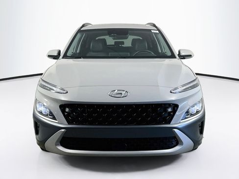 Used 2023 Hyundai Kona Limited FWD image 2