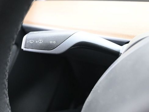 Used 2021 Tesla Model 3 Standard Range Plus RWD image 21