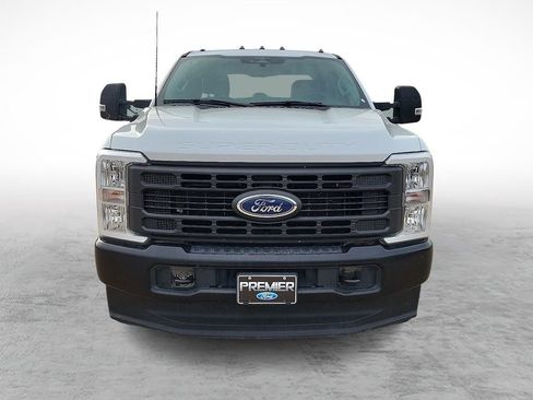 Used 2023 Ford F250 XL w/ XL Driver Assist Package AWD/4WD image 3