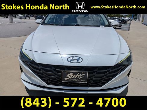 Used 2021 Hyundai Elantra SEL FWD image 11