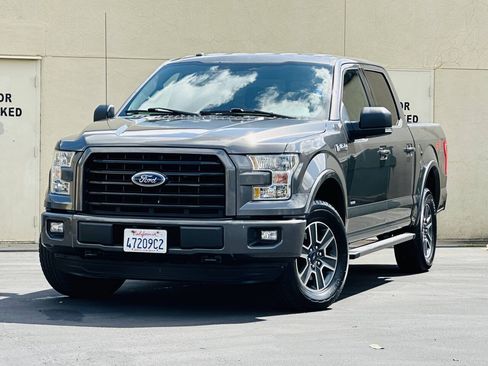 Used 2016 Ford F150 XLT w/ Equipment Group 302A Luxury AWD/4WD image 3