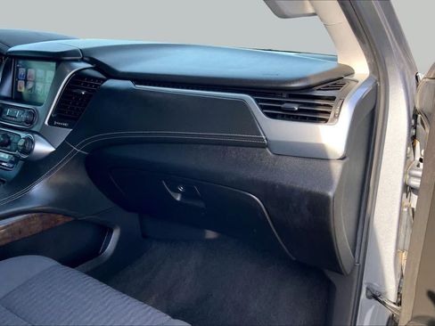Used 2018 Chevrolet Tahoe LS RWD image 19