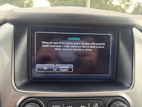 Used 2017 Chevrolet Suburban Premier AWD/4WD image 21
