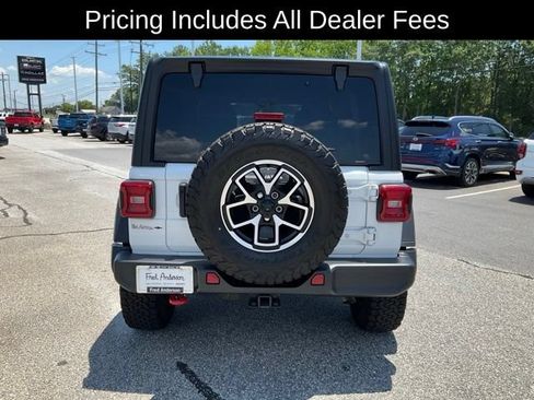 Used 2024 Jeep Wrangler Unlimited Rubicon w/ Dual Top Group AWD/4WD image 23