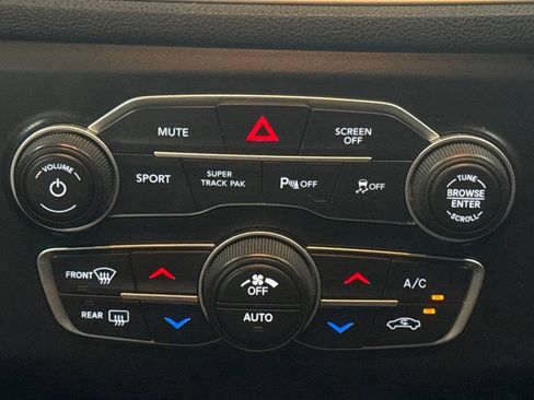 Used 2022 Dodge Charger R/T RWD image 15