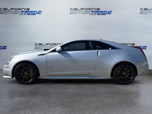 Used 2011 Cadillac CTS V w/ Wood Trim Package image 8