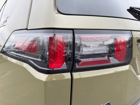 New 2026 Jeep Cherokee Laredo AWD/4WD image 21